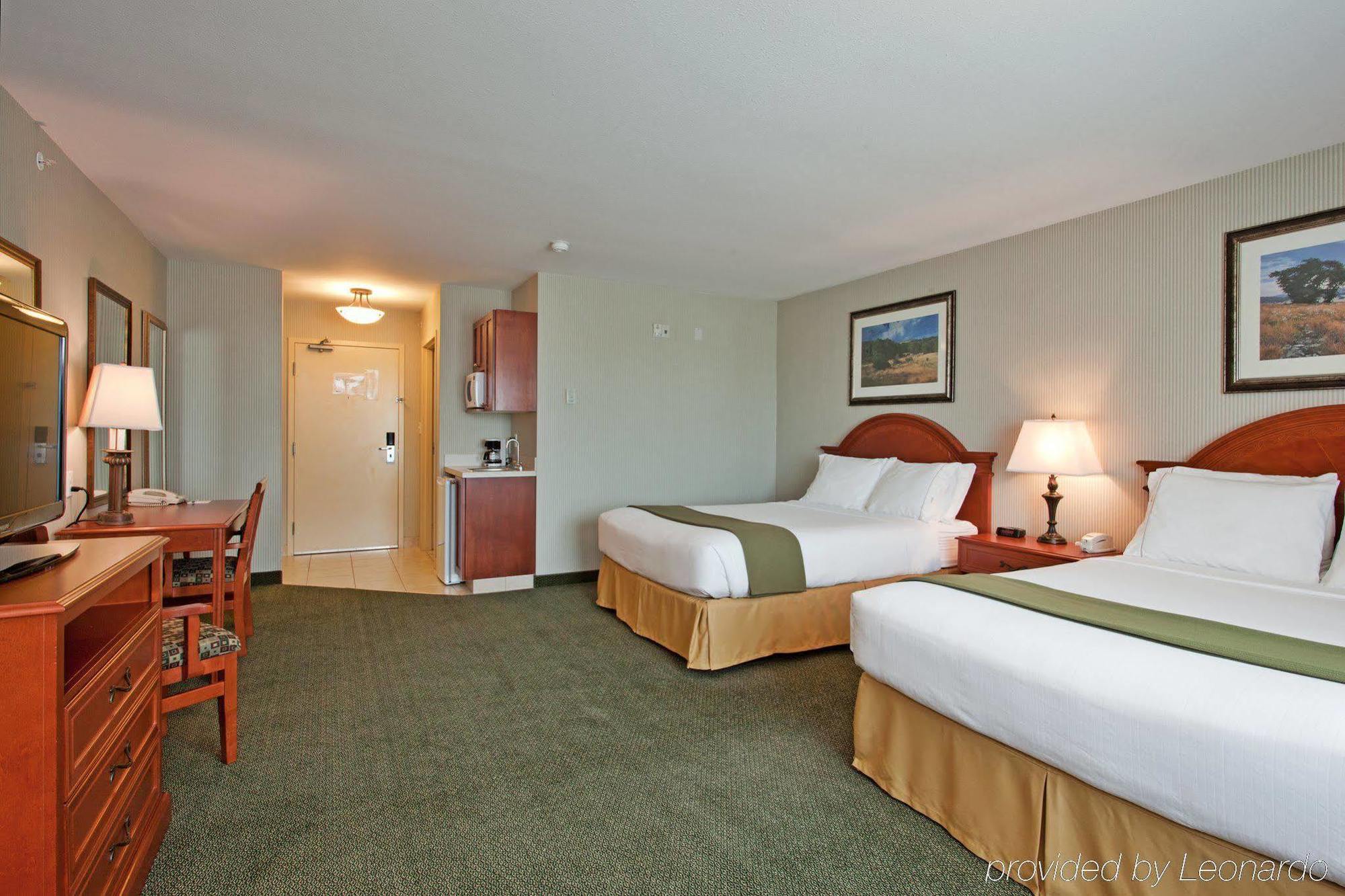 Holiday Inn Express & Suites Medicine Hat, An Ihg Hotel Bilik gambar